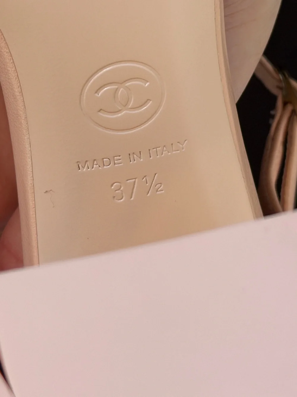 CHANEL 💛chanel💛 interlocking